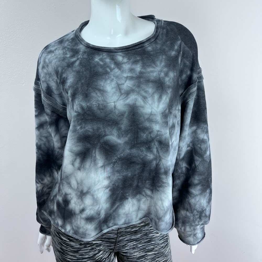 Pol Cropped Tie Dyed Sweater Size Large